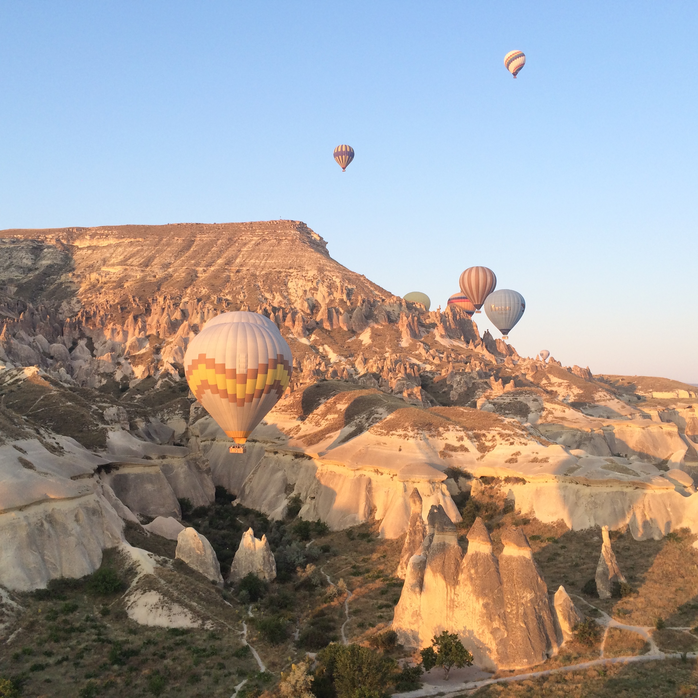 sunrise hot air ballons